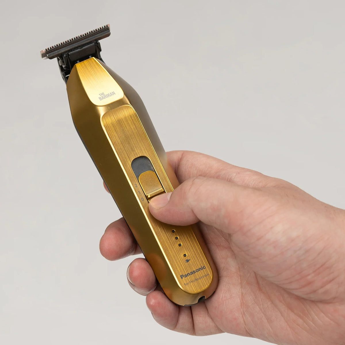 Panasonic Barikan ER-XT70-N gold trimmer used for professional detailing