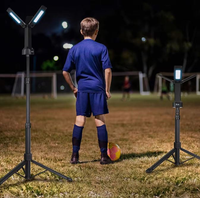 Foldable Wireless Tripod LED Light – 2000 Lumen, 360° Rotatable, USB-C Rechargeable Work Lamp with Magnetic Base & Hook