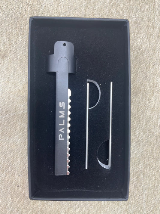 Single edge blade finger razor with stainless steel precision blade