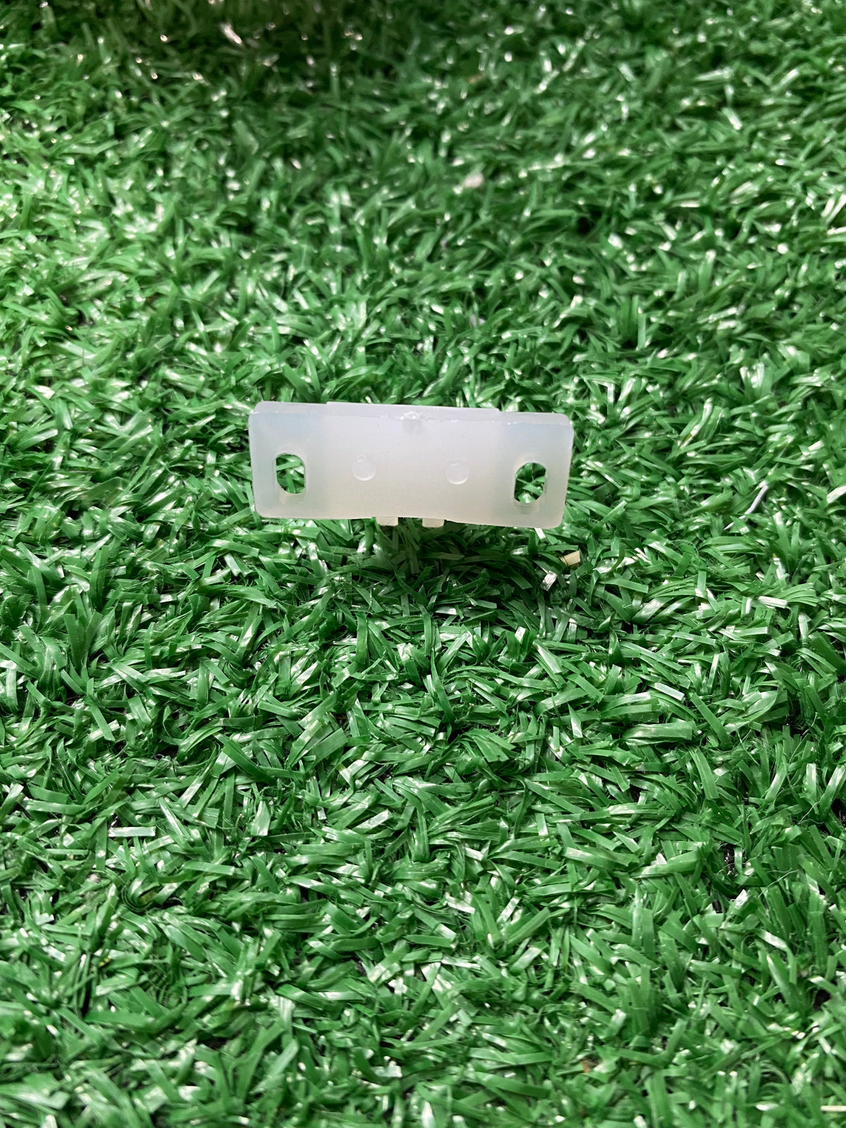 Philthy Blendz Gamma Evo 2.0 to BaBylissPRO FX Cam Follower – clear cam follower on green turf front view