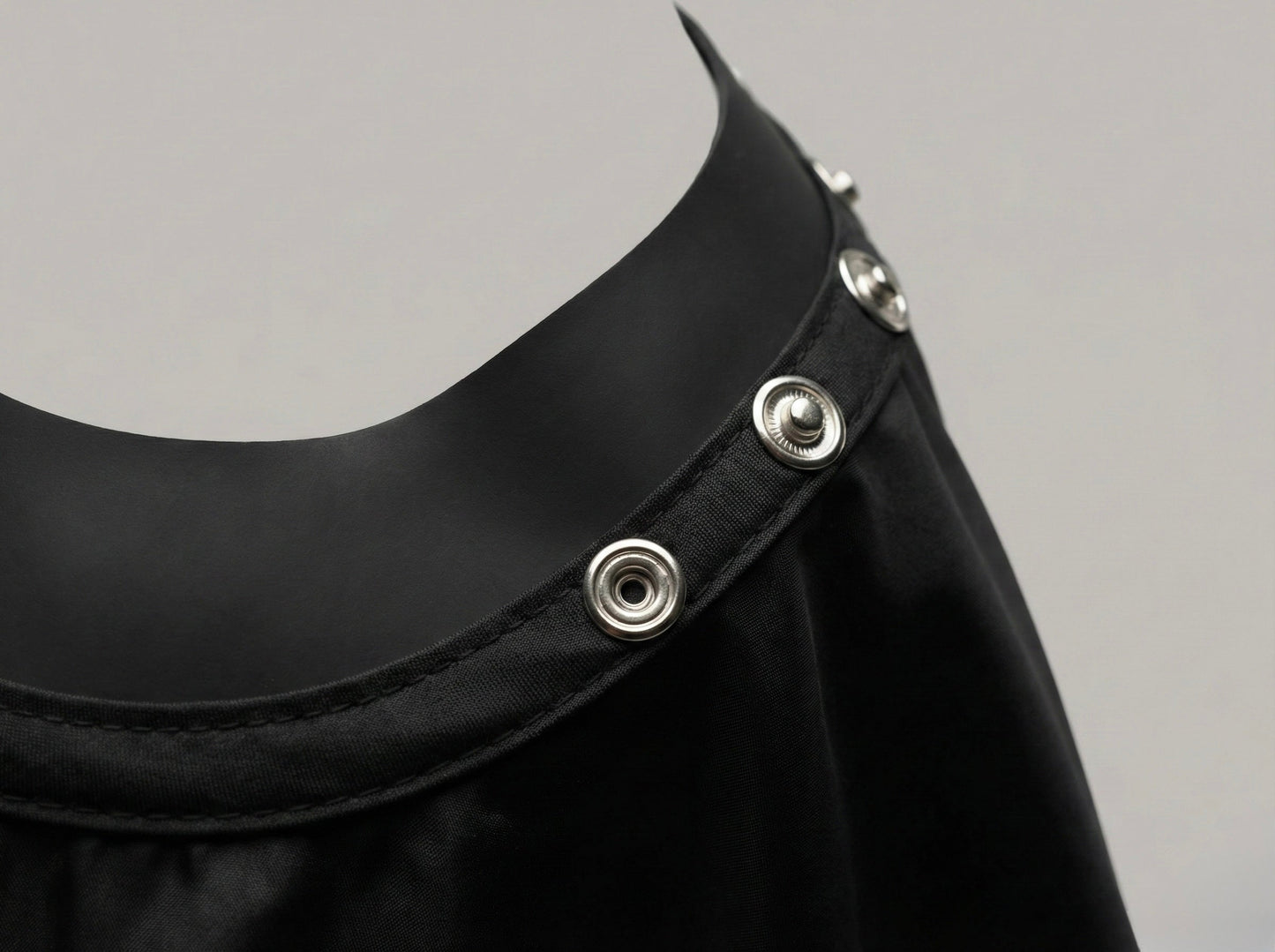 UNKWN Professional Barber Cape – Lightweight Hair Cutting Cape